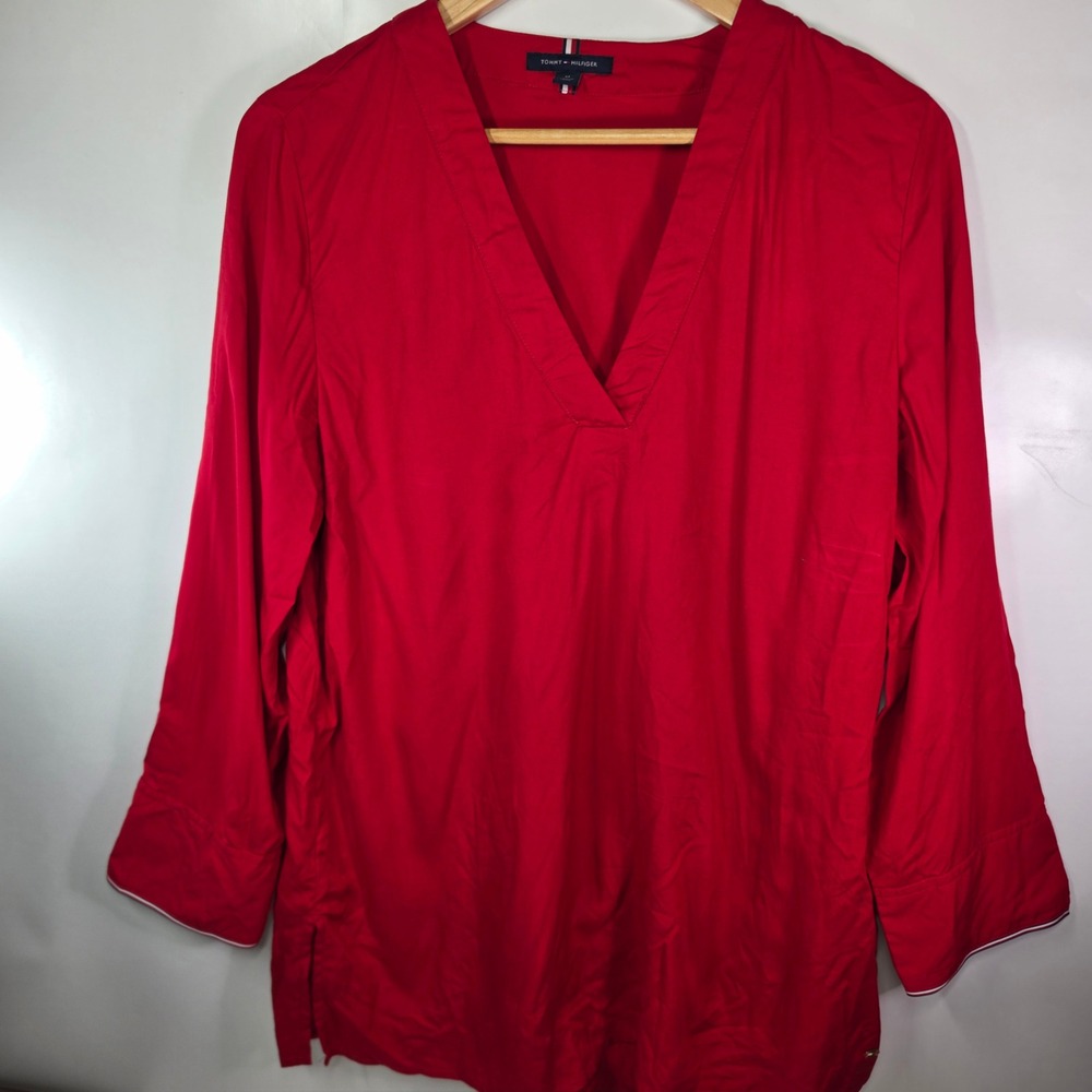 Tommy Hilfiger Red V Neck Tunic Blouse Womens Medium 3/4 Sleeve White Piping